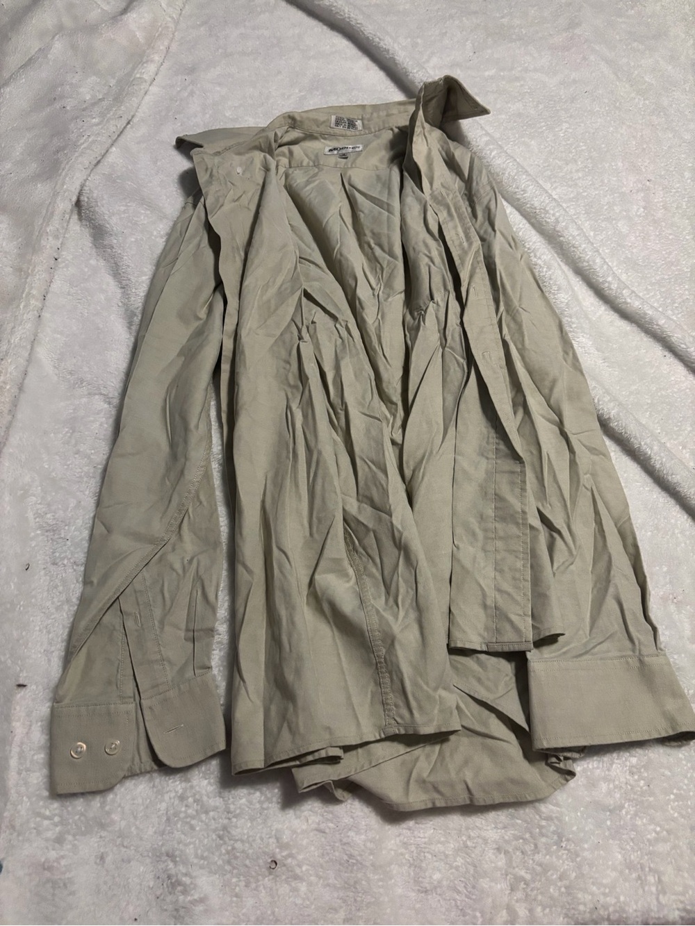 Men's Casual Button-Down Shirt in Light Khaki